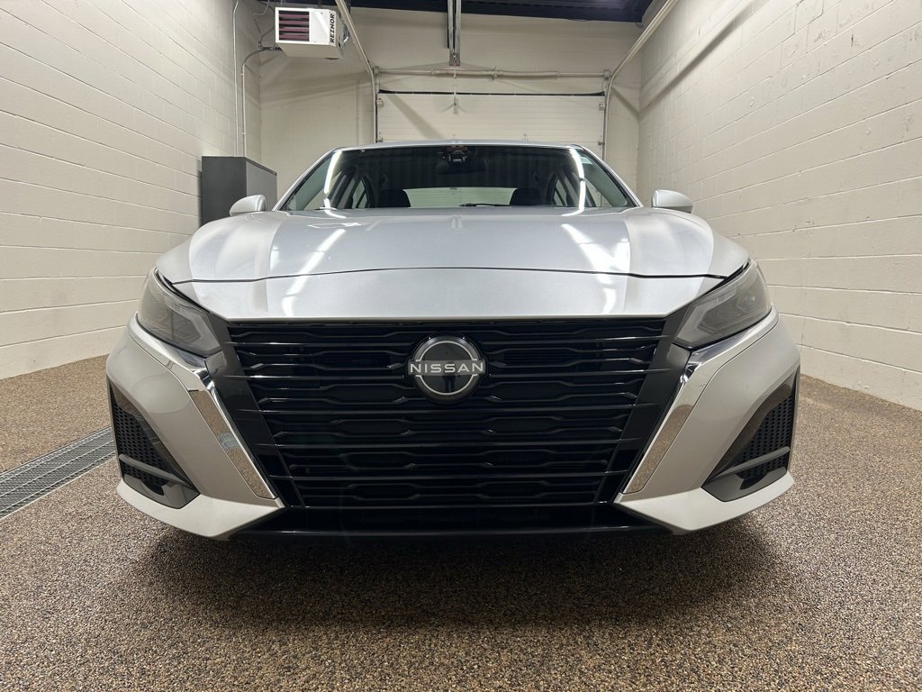 Used 2023 Nissan Altima 2.5 SV image 6