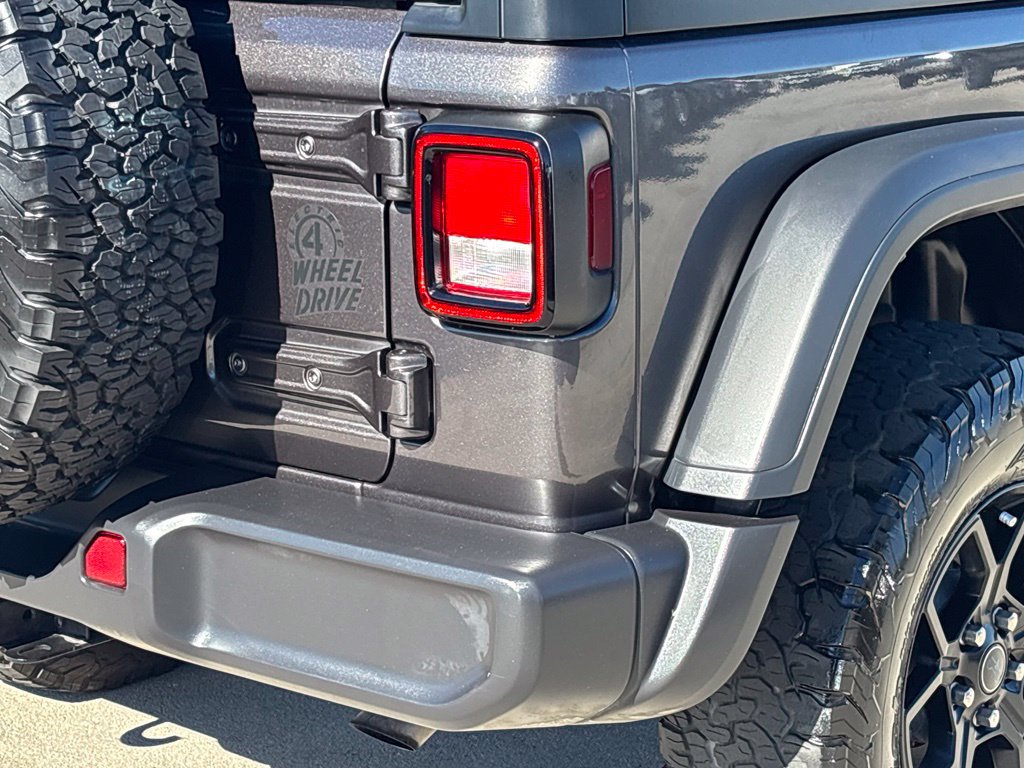 Certified 2024 Jeep Wrangler Unlimited AWD/4WD image 4