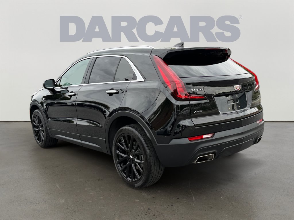 Used 2023 Cadillac XT4 Luxury w/ Cold Weather Package AWD/4WD image 5