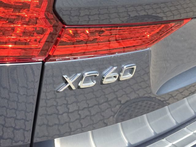 Certified 2023 Volvo XC60 B5 Ultimate w/ Protection Package Premier FWD image 11