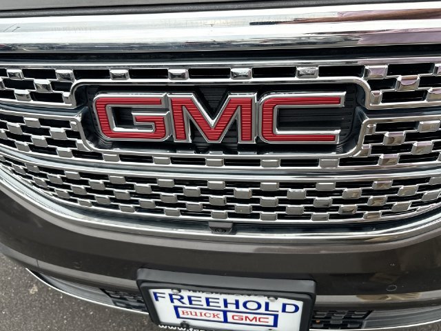 Certified 2019 GMC Acadia Denali w/ Technology Package AWD/4WD image 32