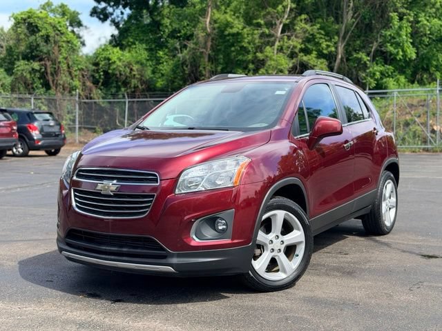 Used 2016 Chevrolet Trax LTZ AWD/4WD image 2