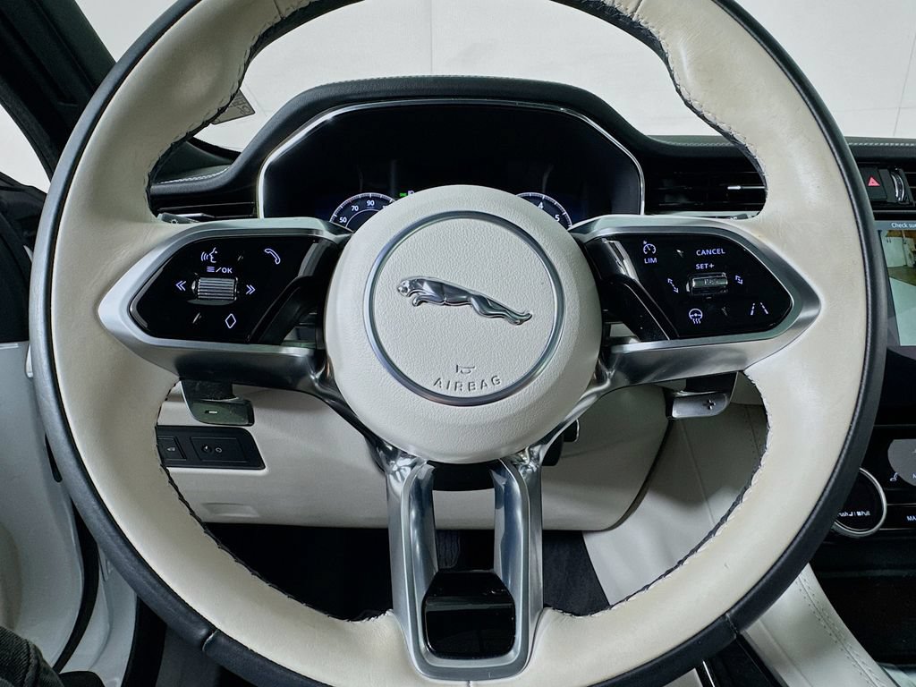 Used 2024 Jaguar F-PACE R-Dynamic S AWD/4WD image 43