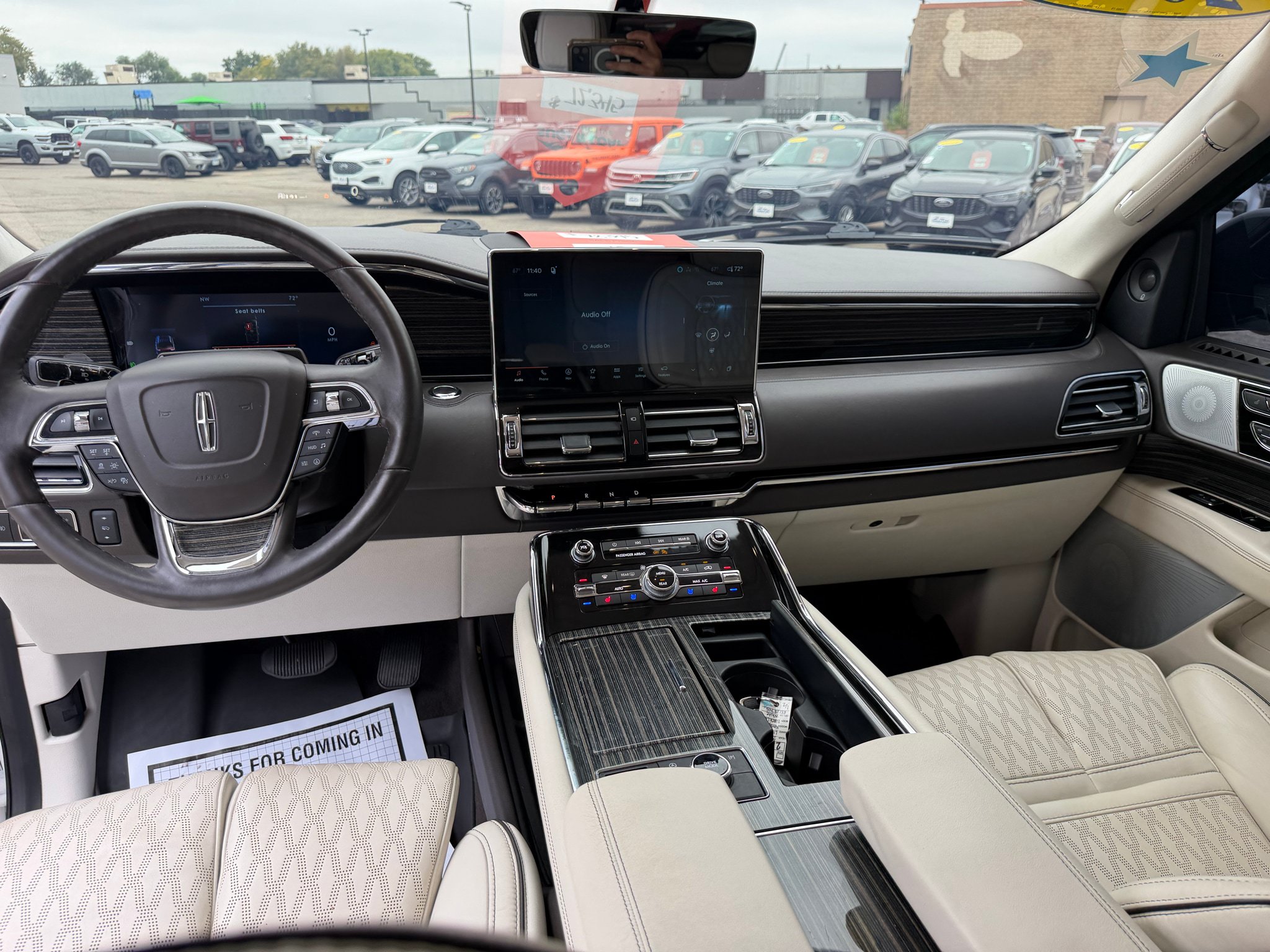 Used 2024 Lincoln Navigator L Black Label AWD/4WD image 11