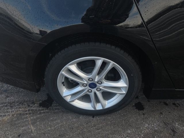 Used 2018 Ford Fusion S image 9