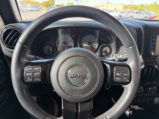 Used 2017 Jeep Wrangler Unlimited Sahara AWD/4WD image 9