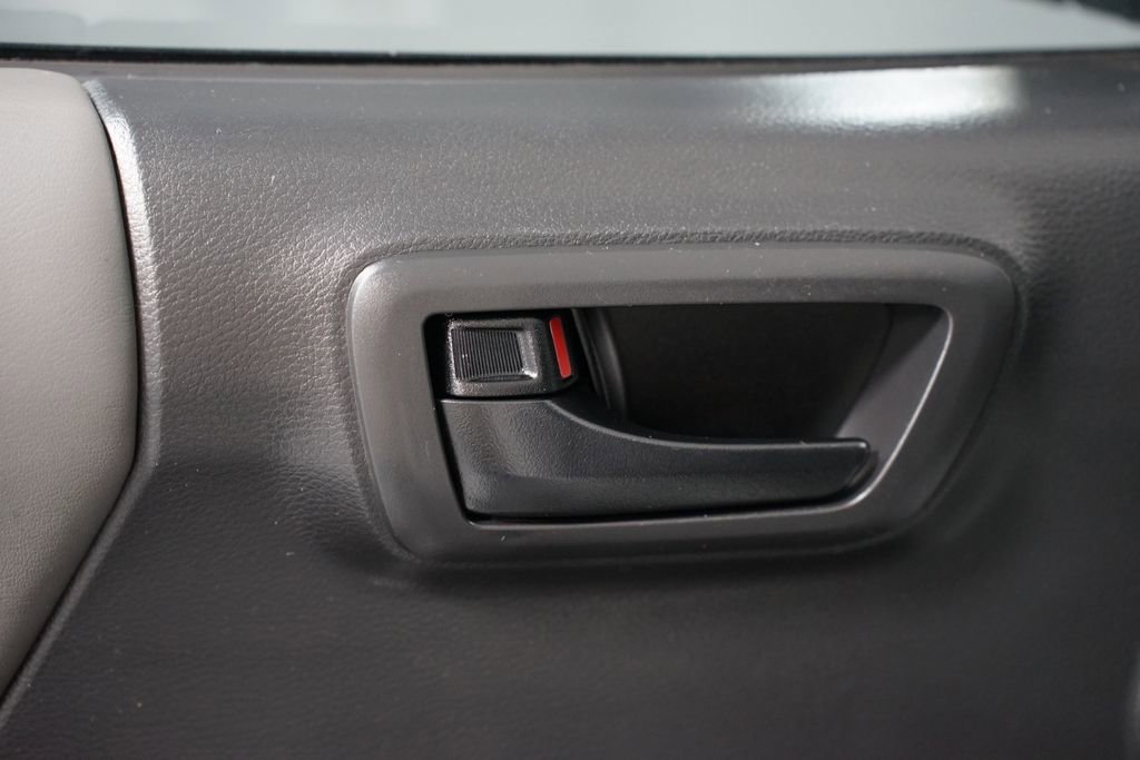 Certified 2023 Toyota Tacoma SR image 29