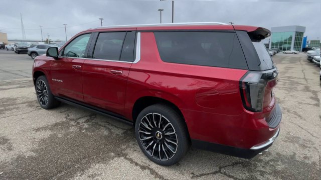 New 2026 Chevrolet Suburban High Country AWD/4WD image 8
