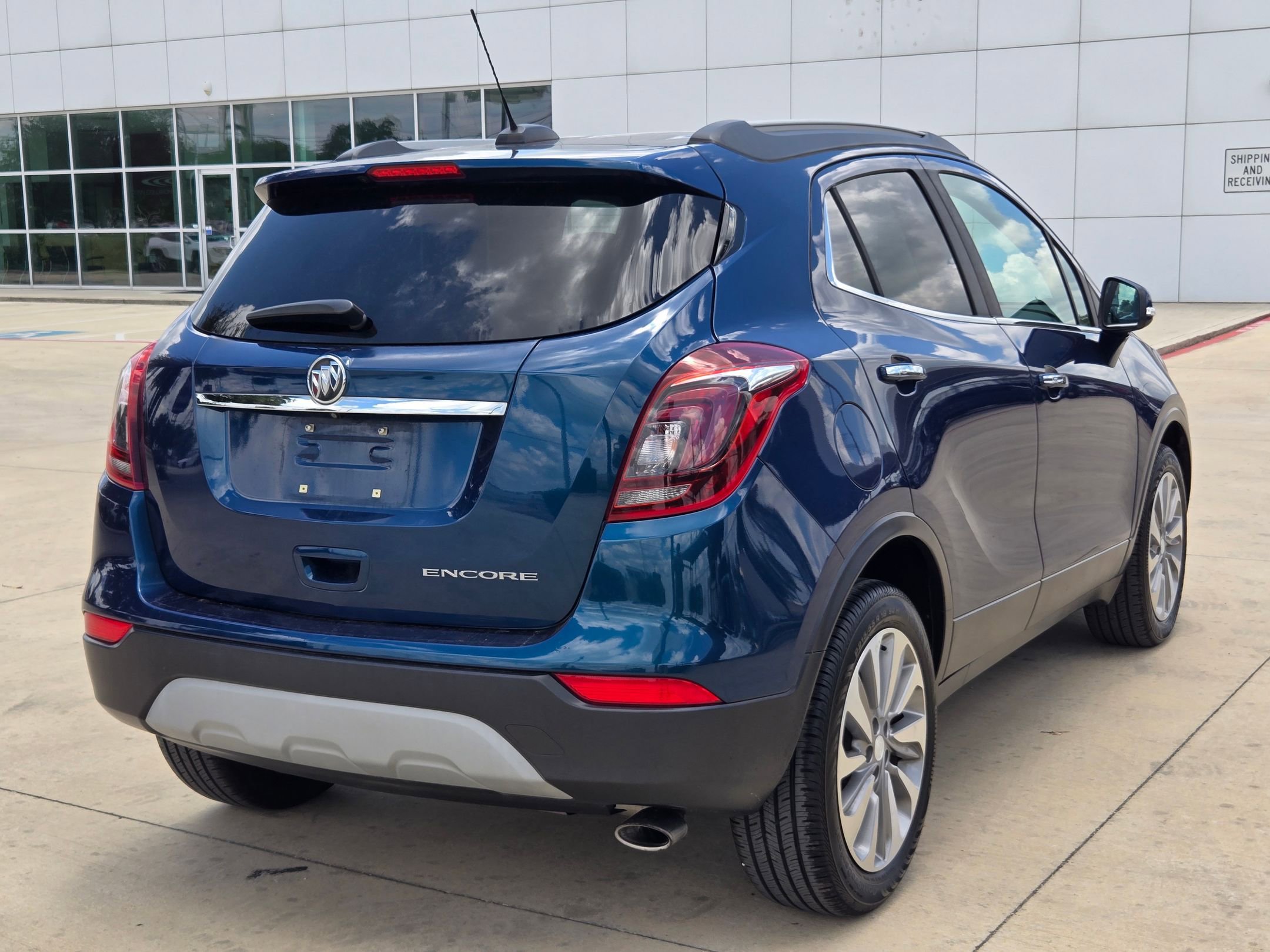 Certified 2019 Buick Encore Preferred FWD image 7