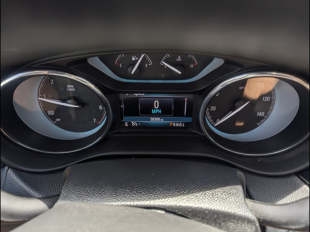 Used 2017 Buick Envision Essence FWD image 2