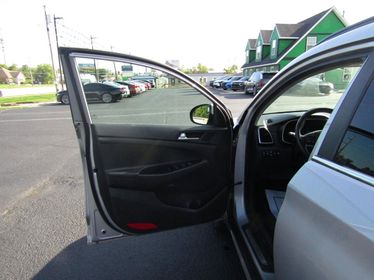 Used 2020 Hyundai Tucson Ultimate w/ Cargo Package AWD/4WD image 11