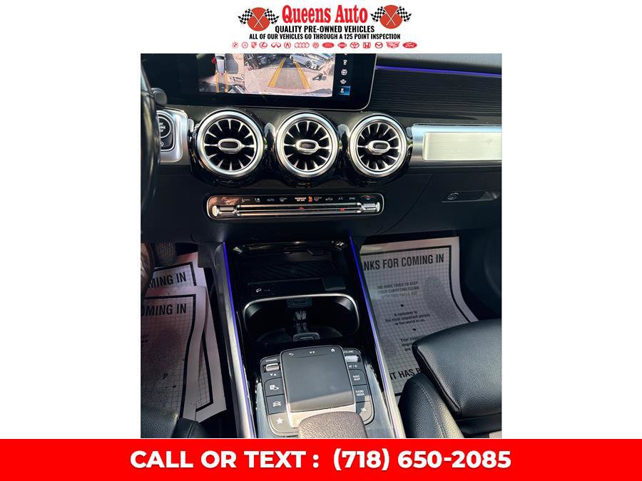 Used 2021 Mercedes-Benz GLB 250 4MATIC w/ Premium Package image 16