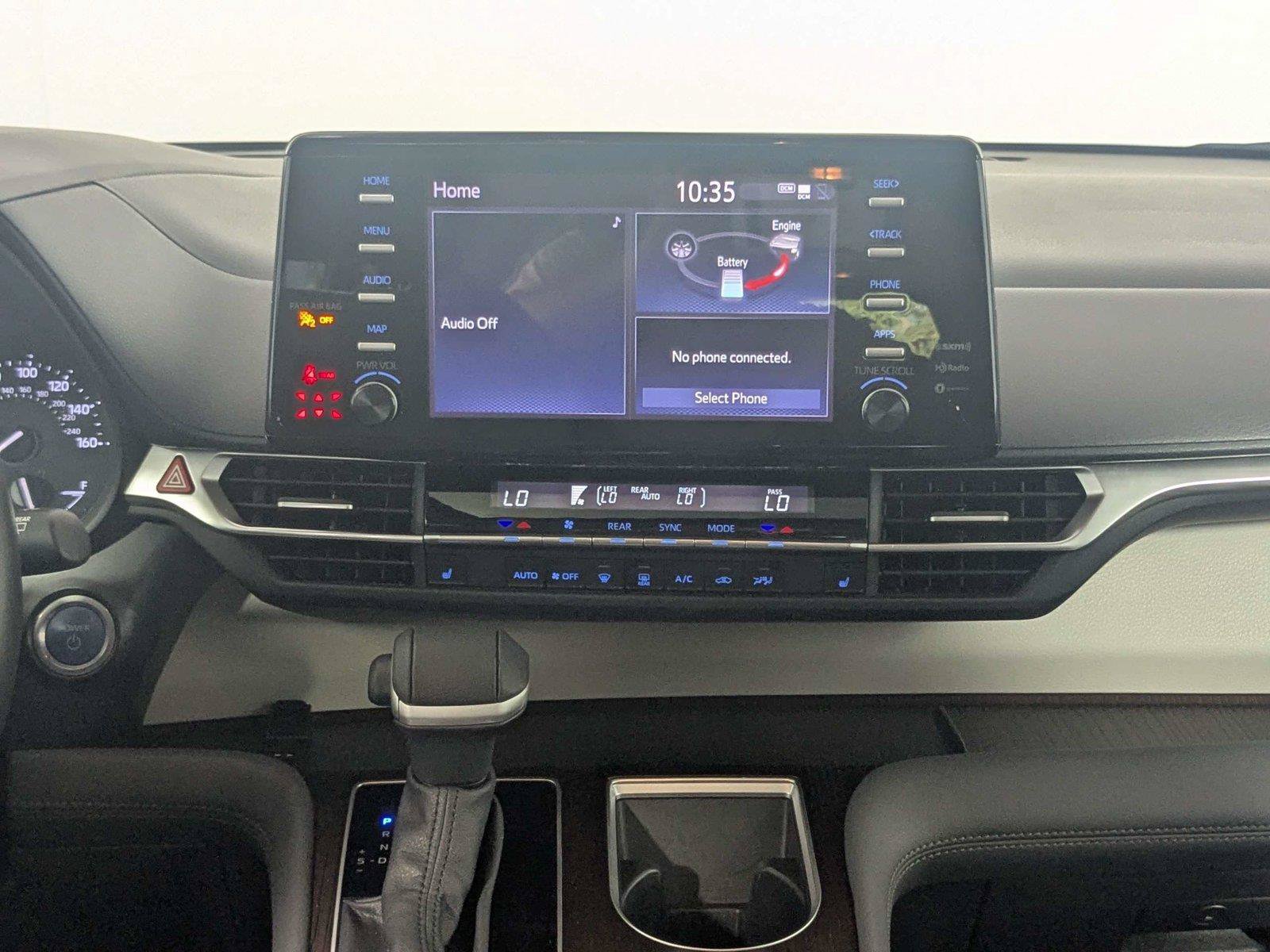 Certified 2024 Toyota Sienna XLE FWD image 41