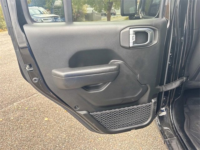 Used 2022 Jeep Gladiator Sport image 15