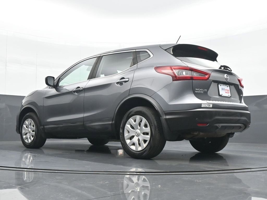 Used 2020 Nissan Rogue Sport S image 19