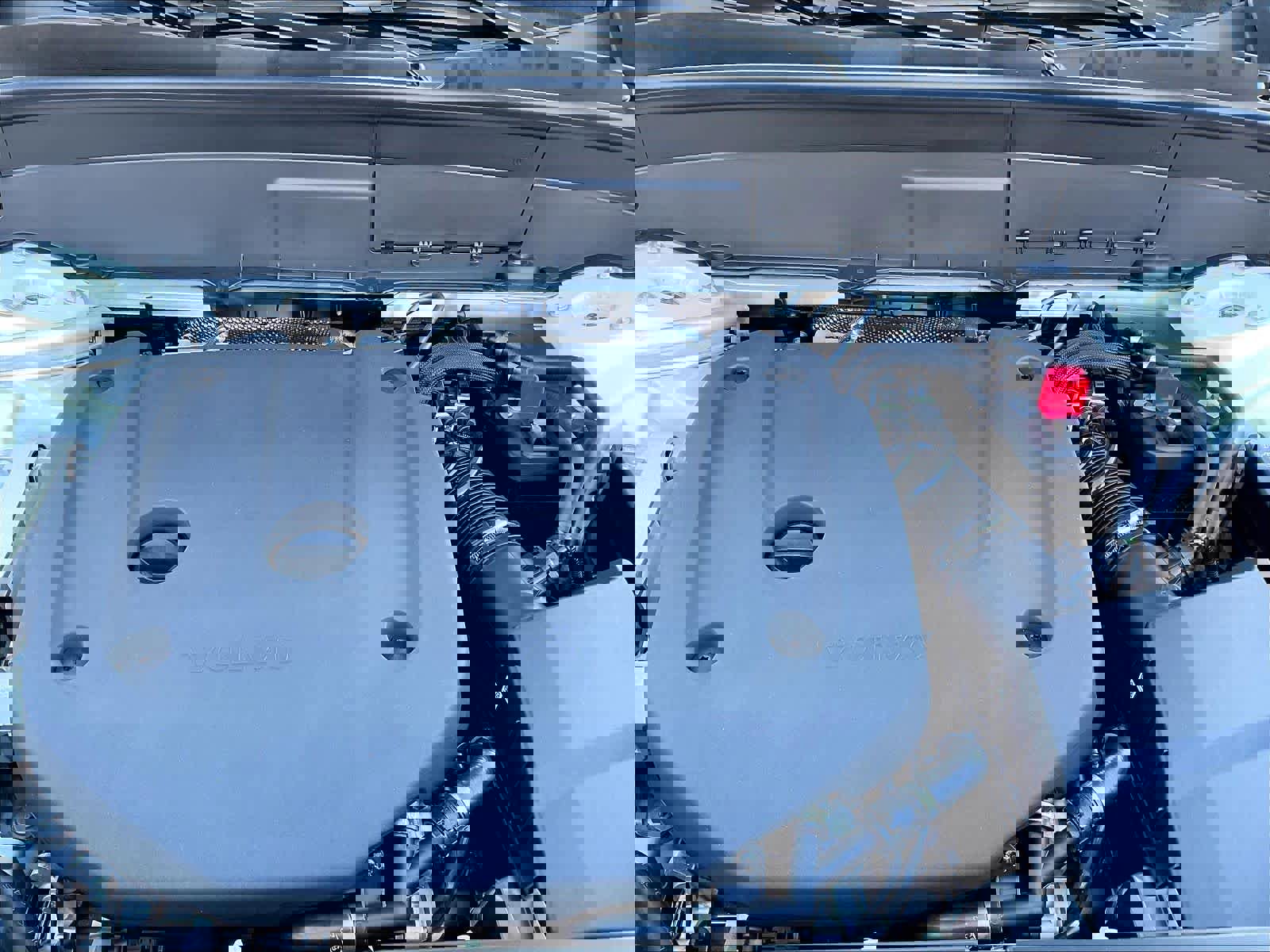 New 2026 Volvo XC90 B6 Ultra w/ Protection Package image 13