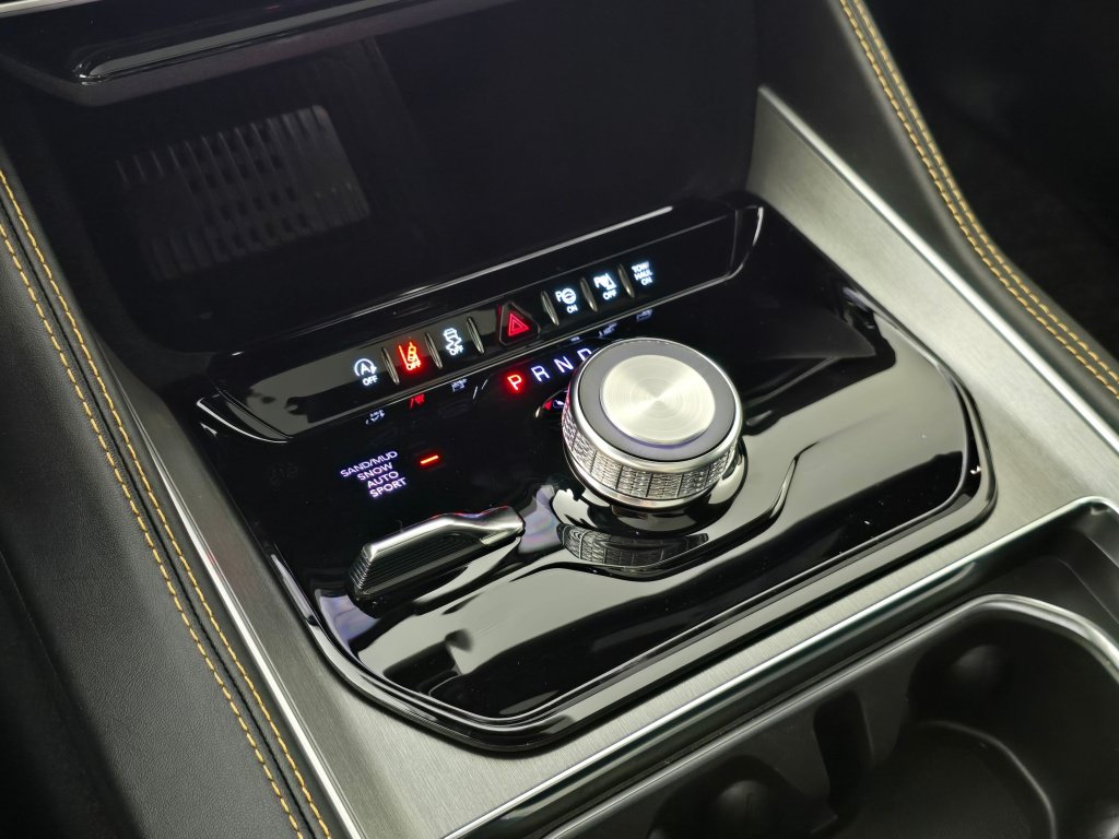 New 2026 Jeep Grand Wagoneer 4WD image 38