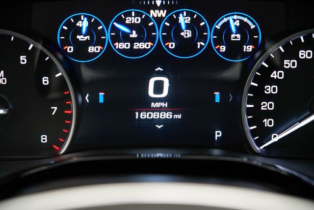 Used 2017 Cadillac XT5 Platinum w/ Driver Assist Package image 34