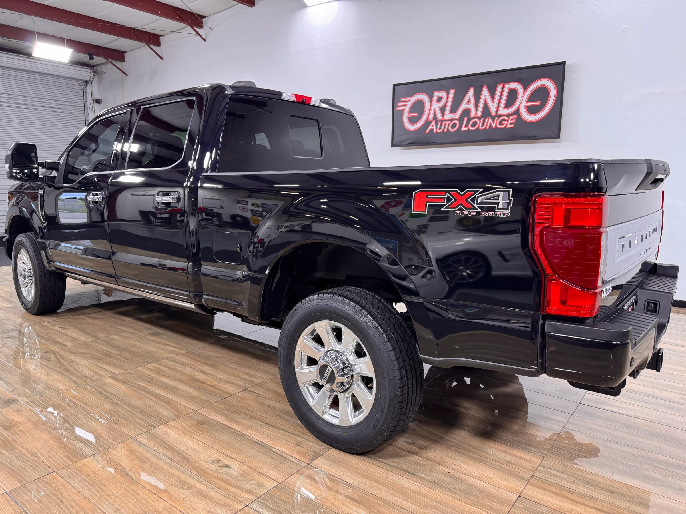 Used 2020 Ford F250 Platinum w/ FX4 Off-Road Package image 9