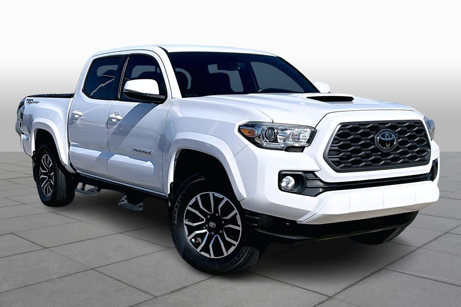 Used 2020 Toyota Tacoma TRD Sport RWD image 3