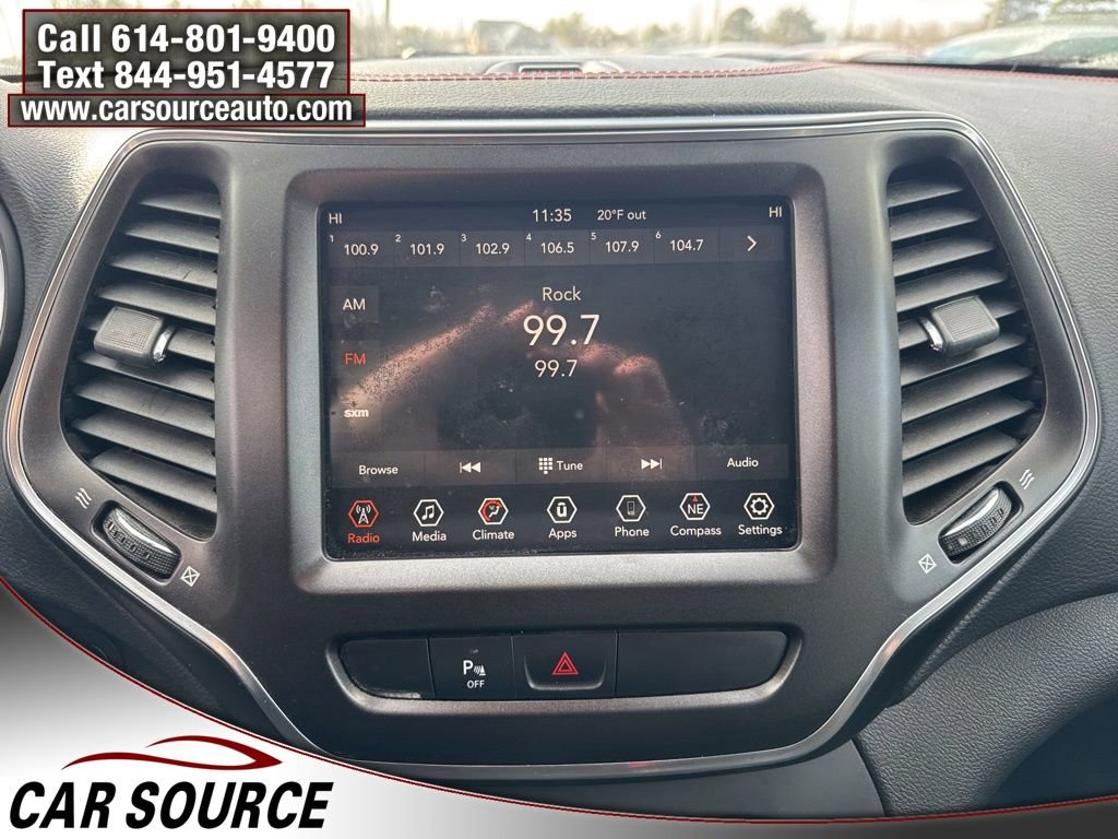 Used 2019 Jeep Cherokee Trailhawk image 25