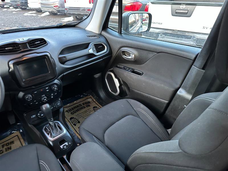Used 2021 Jeep Renegade Sport image 29
