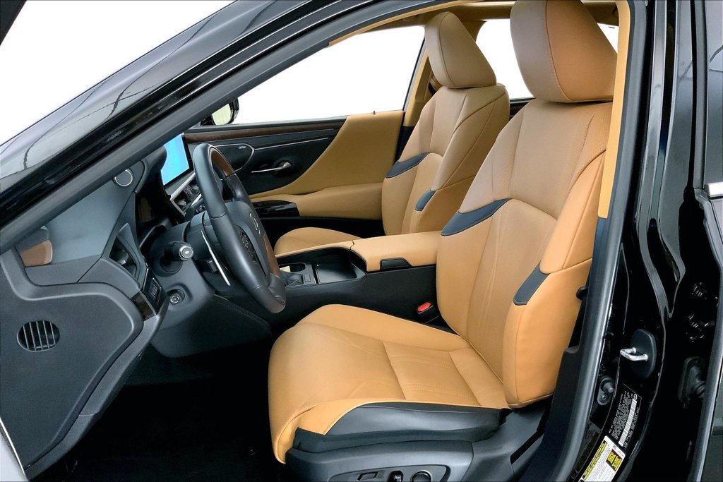 Used 2025 Lexus ES 350 Ultra Luxury w/ Accessory Package (Z2) FWD image 13
