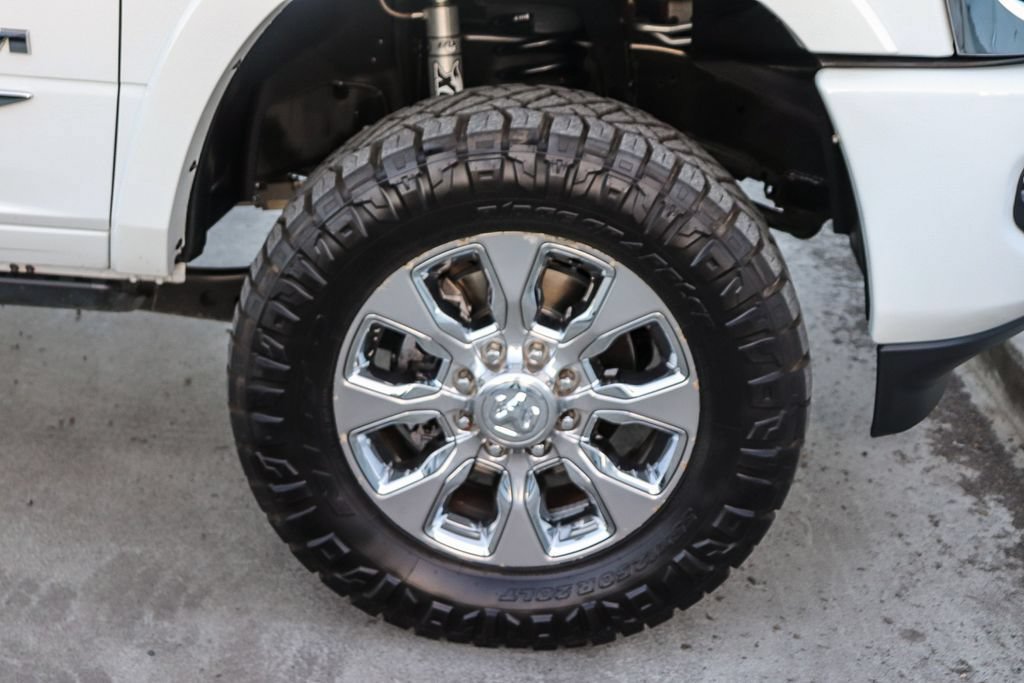 Used 2022 RAM 2500 Limited w/ Body Color Bumper Group AWD/4WD image 11