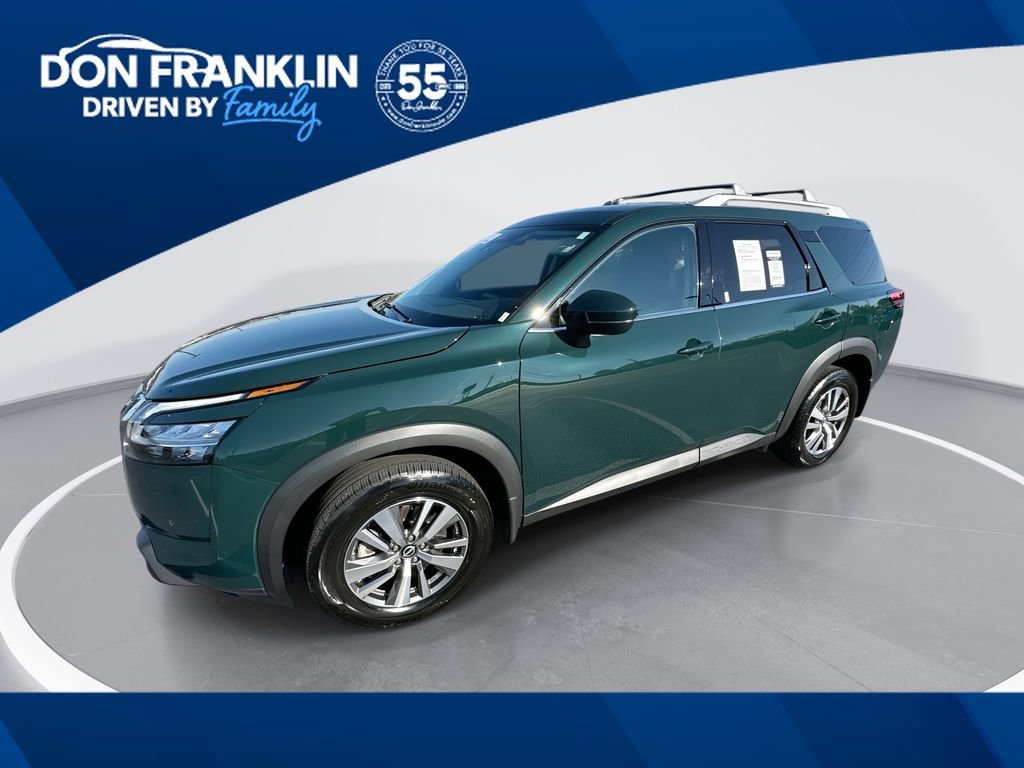 Certified 2023 Nissan Pathfinder SL image 1