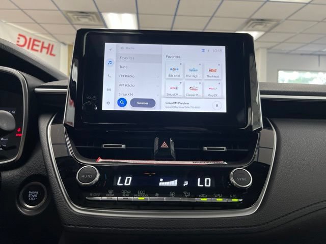 Used 2023 Toyota Corolla Cross XLE w/ Convenience Package FWD image 31