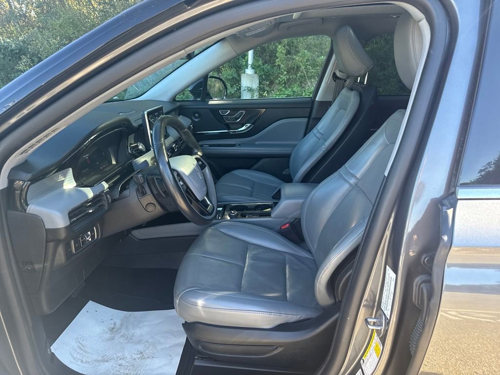 Used 2022 Lincoln Corsair Reserve w/ Sport Package image 10