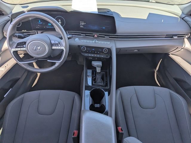 Used 2023 Hyundai Elantra SEL w/ Convenience Package image 14