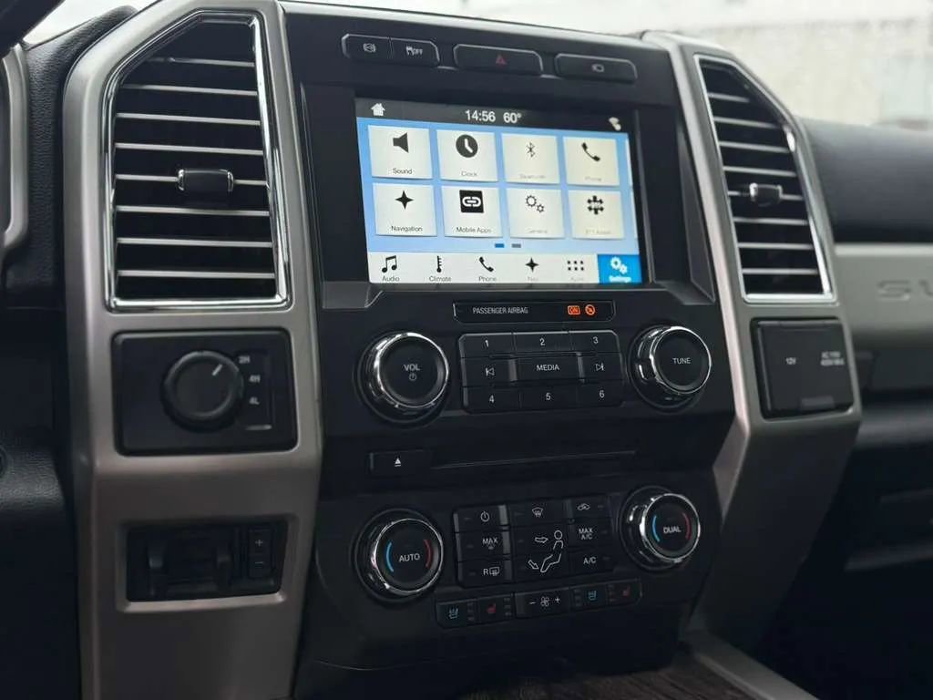 Used 2017 Ford F350 Lariat w/ Lariat Ultimate Package image 35