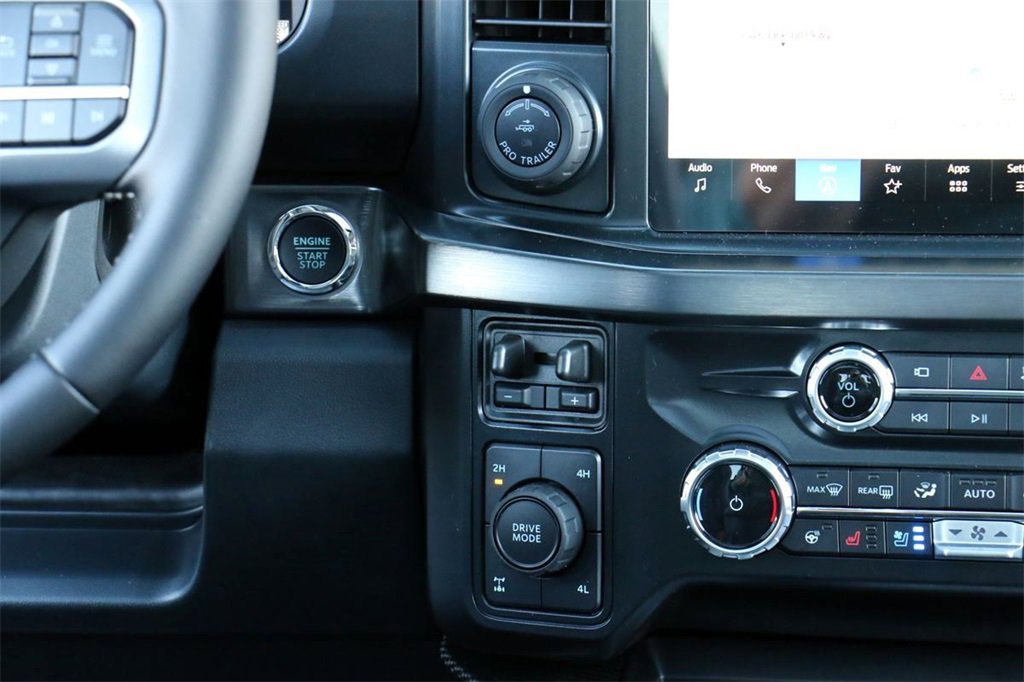 New 2026 Ford F350 Lariat w/ Black Appearance Package image 33