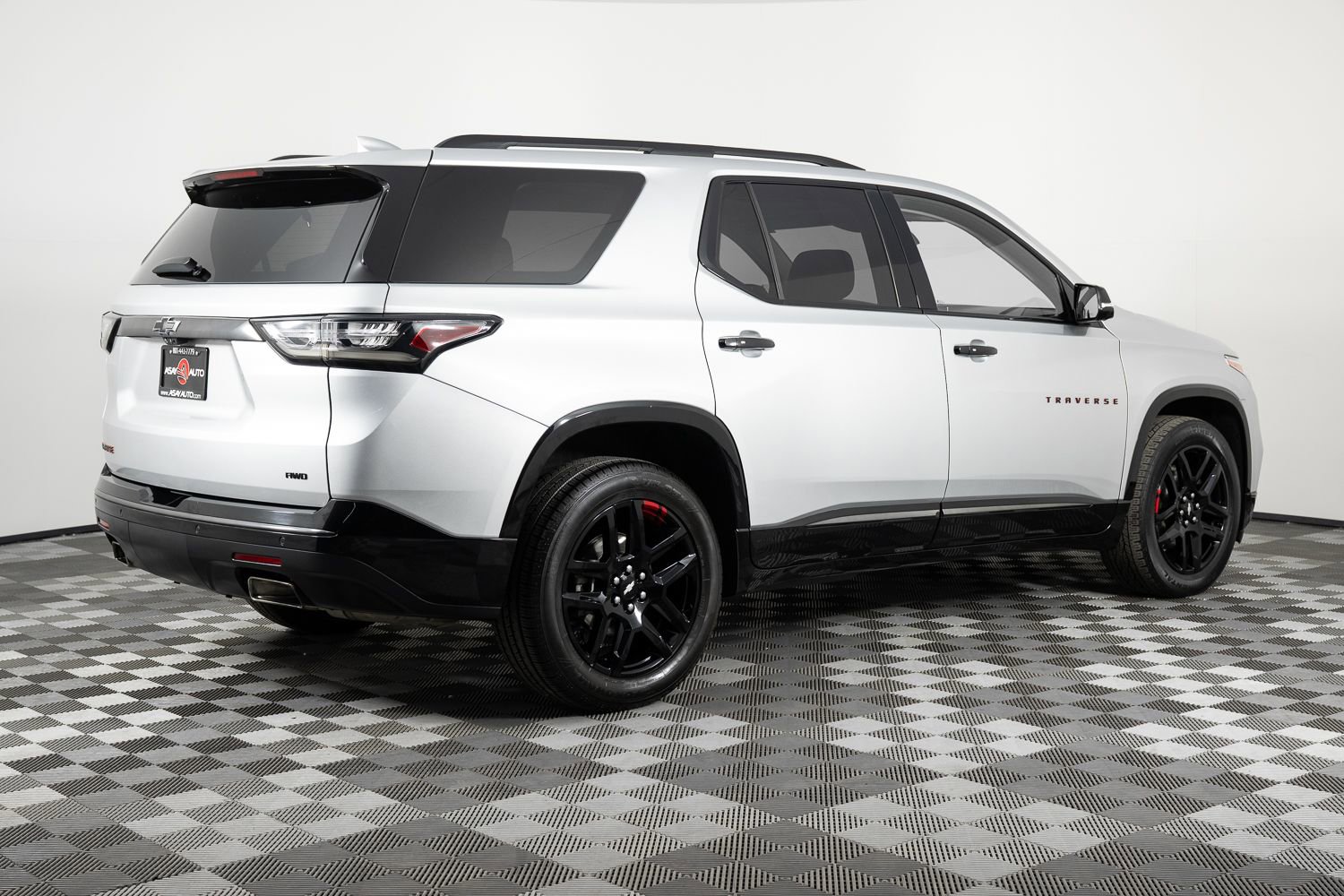Used 2020 Chevrolet Traverse Premier w/ Redline Edition image 8