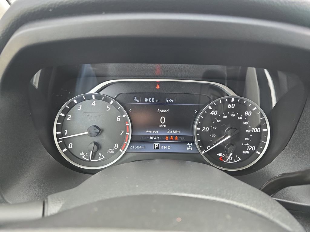 Used 2024 Nissan Titan SV w/ SV Convenience Package image 23