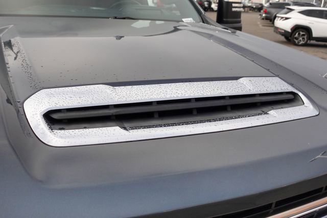 Used 2020 Chevrolet Silverado 3500 High Country w/ Technology Package image 5