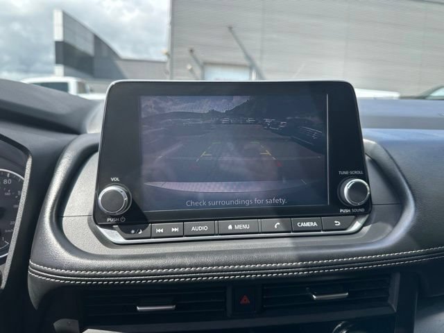 Used 2024 Nissan Rogue SV AWD/4WD image 24