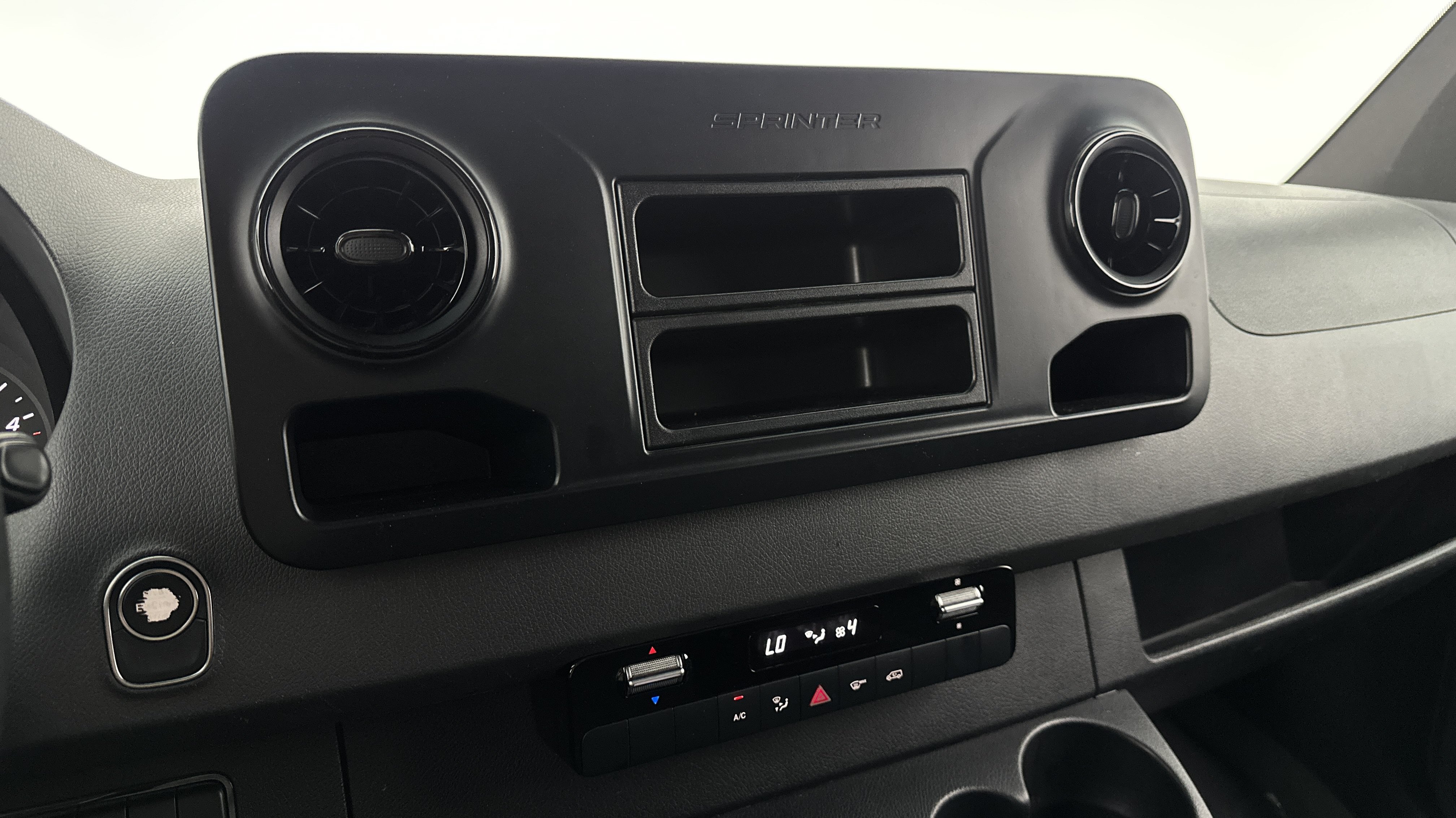 Used 2019 Mercedes-Benz Sprinter 144 Cargo image 17