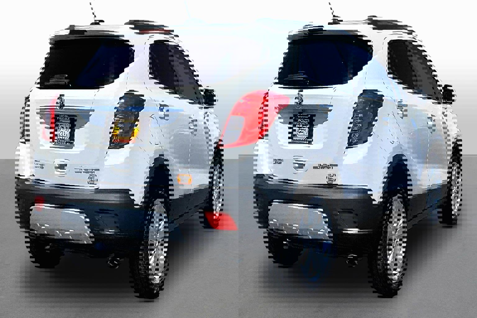 Used 2016 Buick Encore FWD image 2