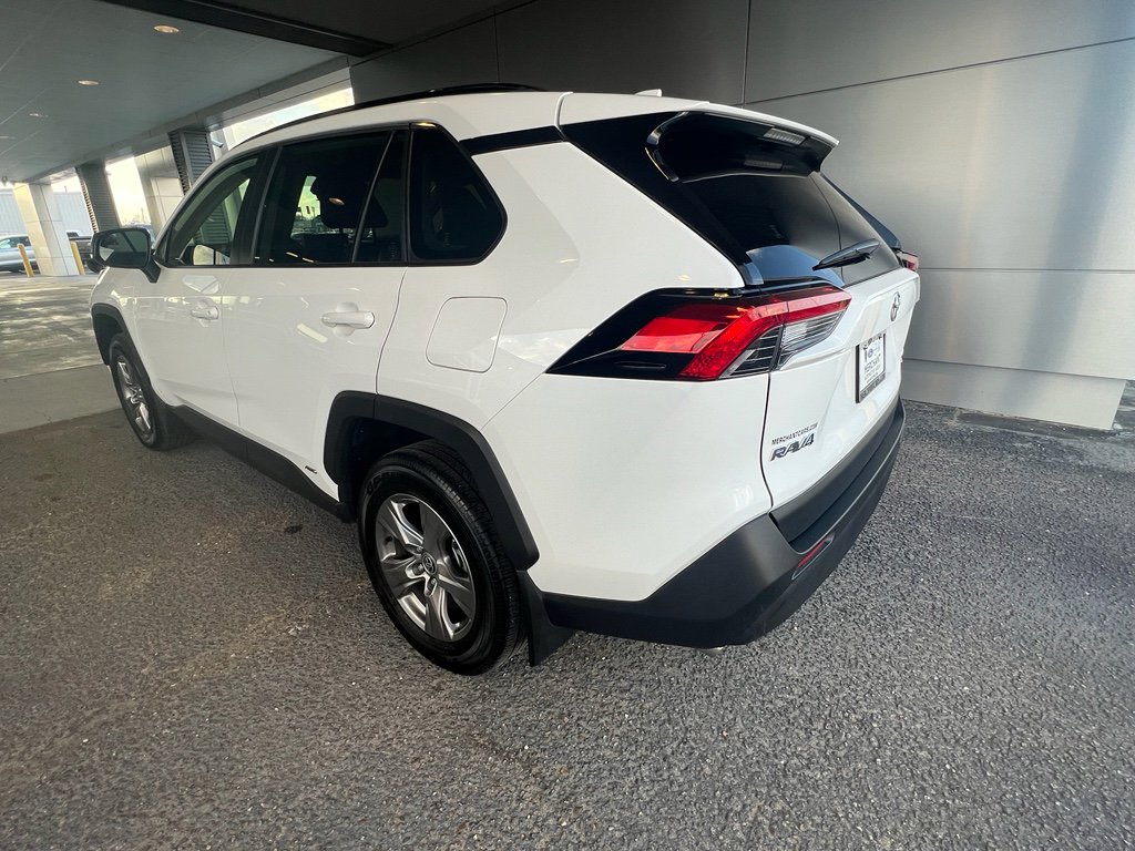 Used 2025 Toyota RAV4 LE image 7
