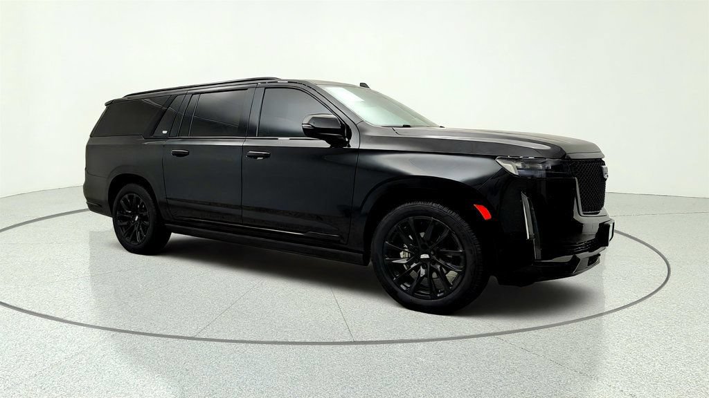 Used 2022 Cadillac Escalade ESV Sport w/ Touring Package AWD/4WD image 3