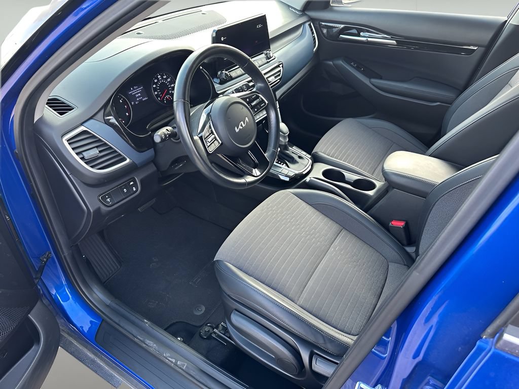 Used 2022 Kia Seltos S FWD image 10