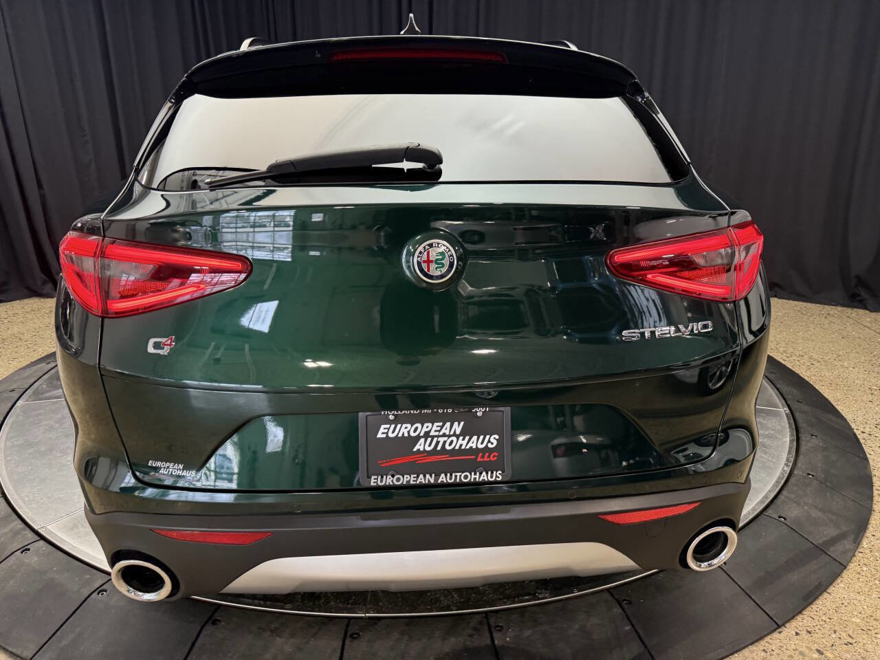 Used 2018 Alfa Romeo Stelvio Ti Sport image 8
