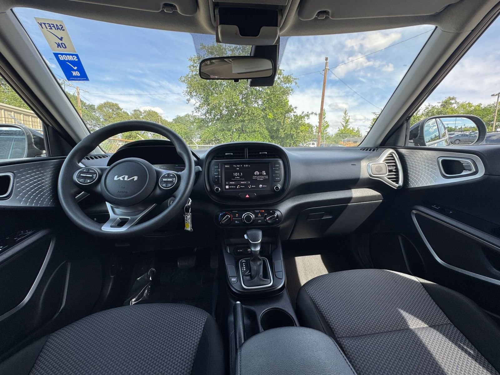 Used 2025 Kia Soul LX w/ LX Technology Package image 31