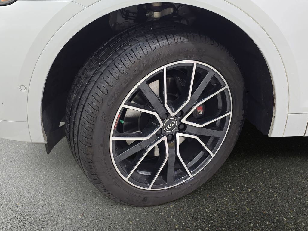 Used 2023 Audi SQ5 Prestige w/ Prestige Package image 33