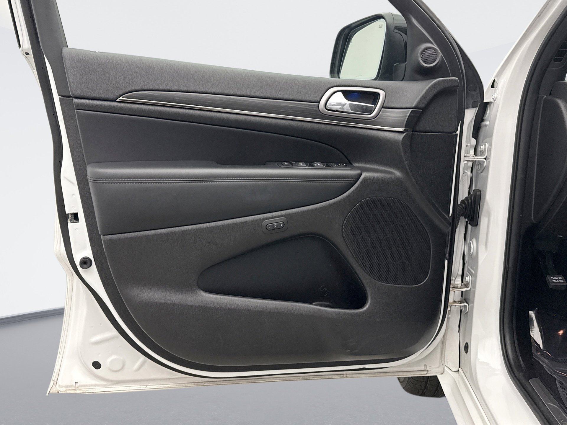 Used 2021 Jeep Grand Cherokee Limited X image 9