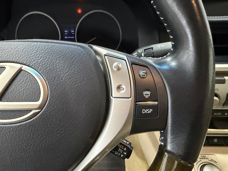 Used 2015 Lexus ES 350 w/ Luxury Package FWD image 10