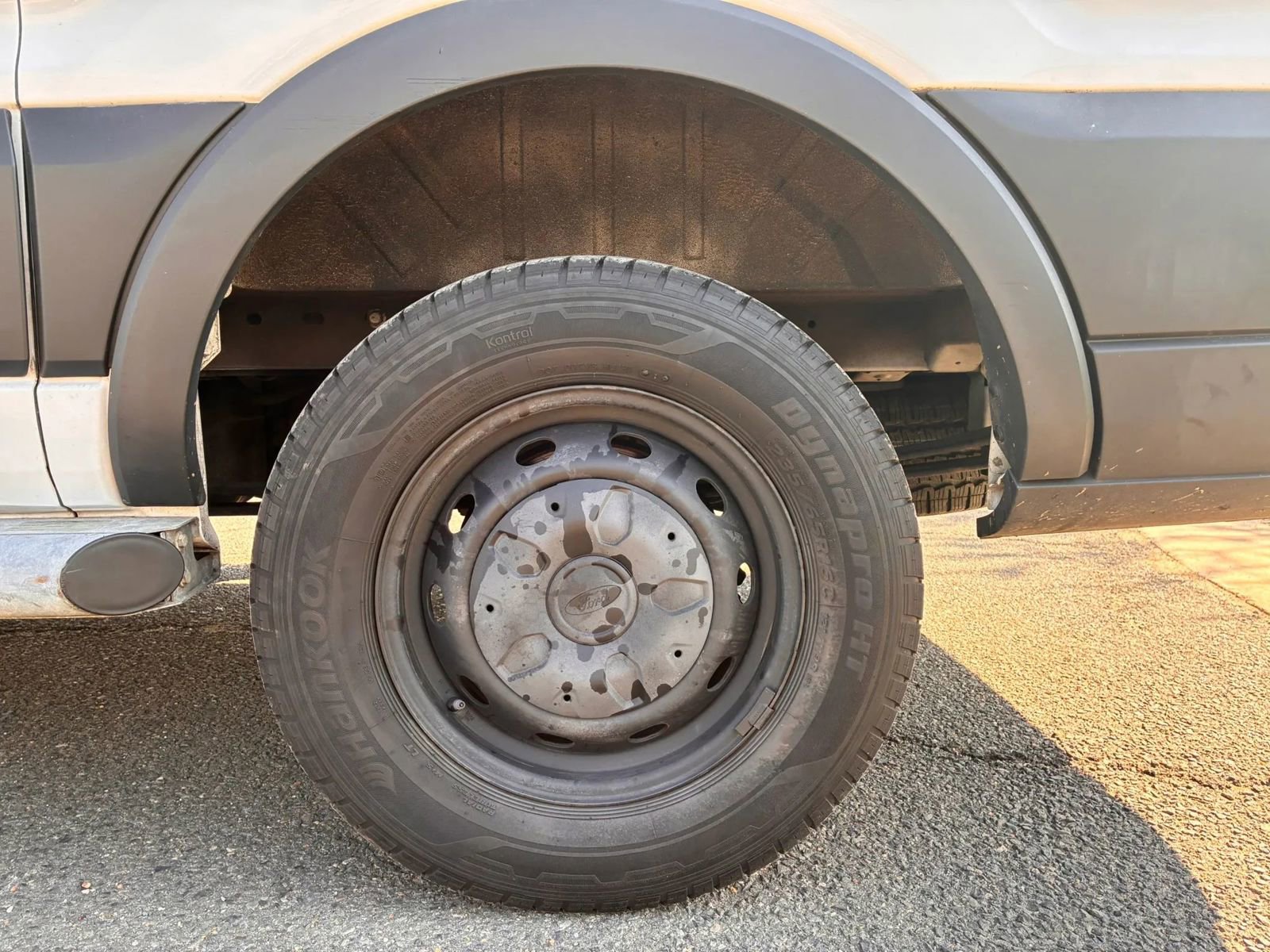 Used 2018 Ford Transit 250 130 Low Roof w/ Exterior Upgrade Package image 30