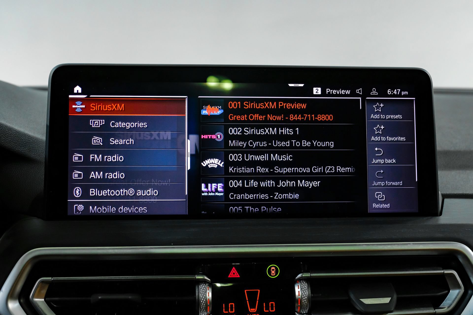 Used 2024 BMW X4 xDrive30i w/ M Sport Package AWD/4WD image 34